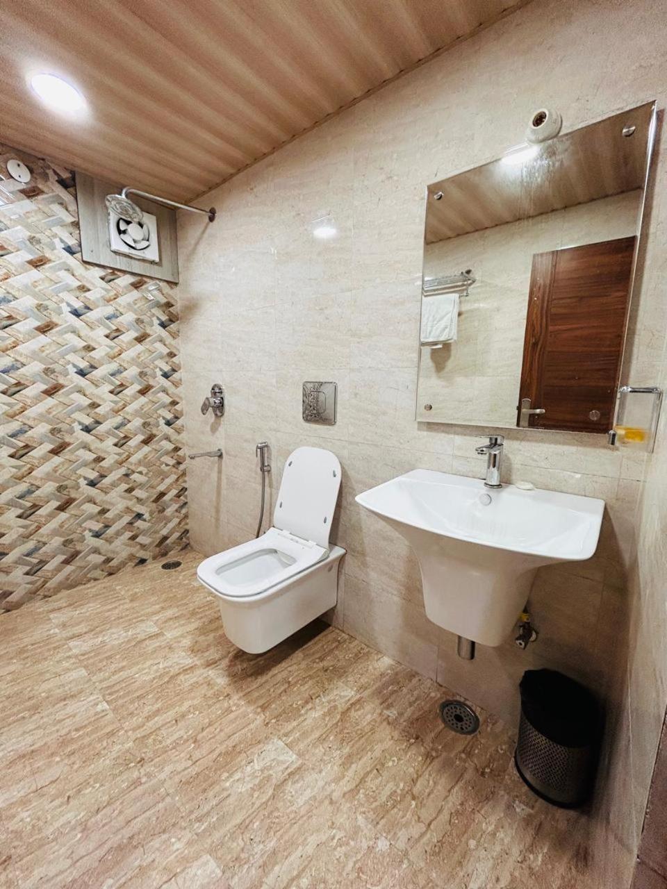 Yog Maya Regency B&B Σίμλα Εξωτερικό φωτογραφία