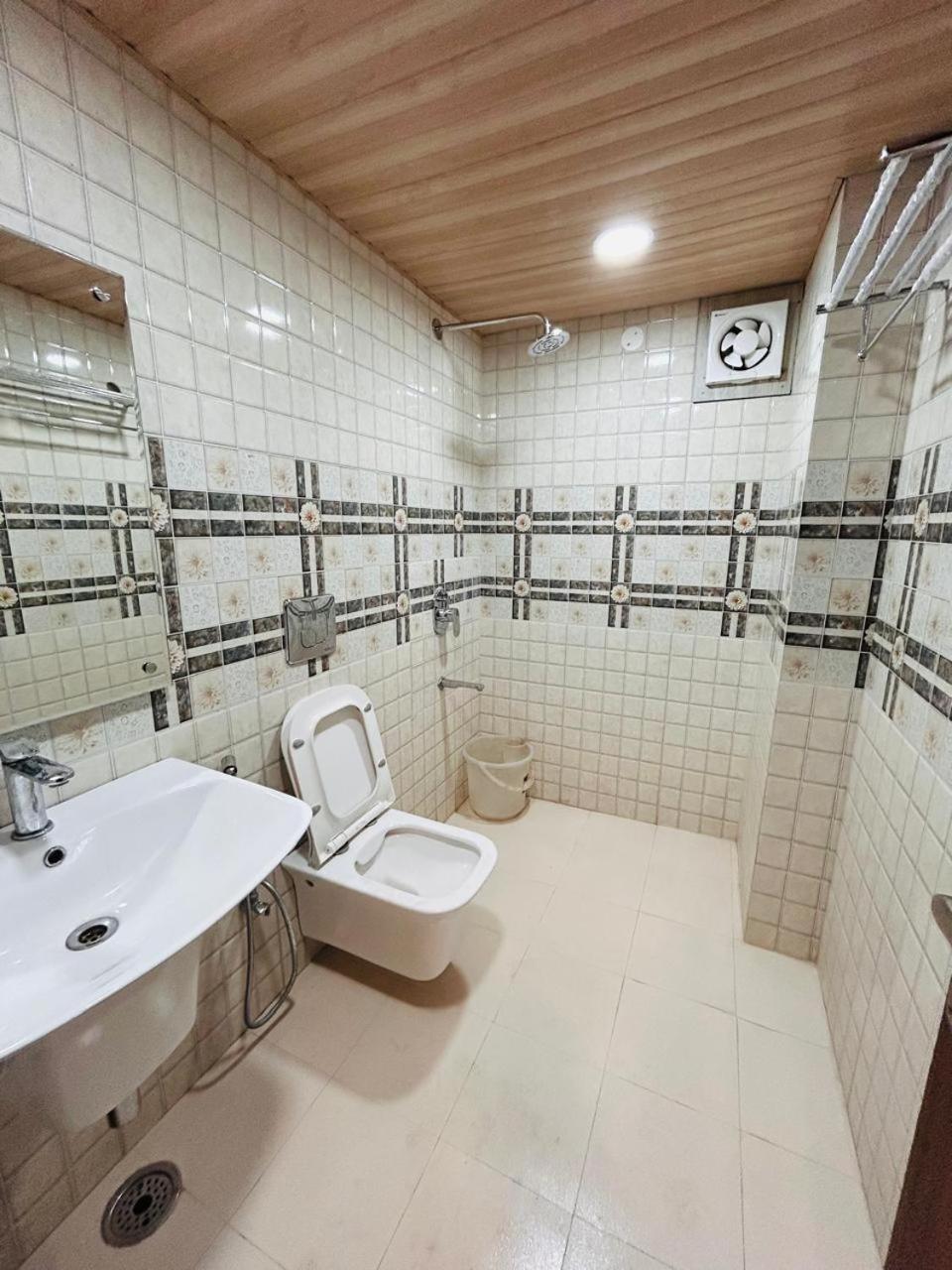 Yog Maya Regency B&B Σίμλα Εξωτερικό φωτογραφία